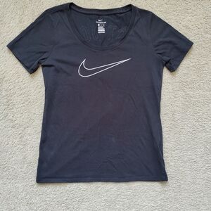 2/$10 Nike Black Fitted Short Sleeve T-Shirt